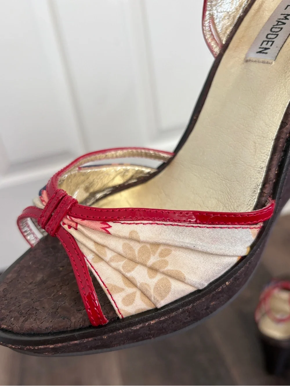 Steve Madden Lynbrook Red Floral Cork Wedge Sandals